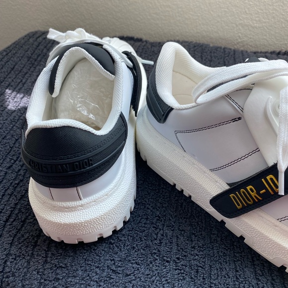 White Sneakers for Women - Picture 2 of 9